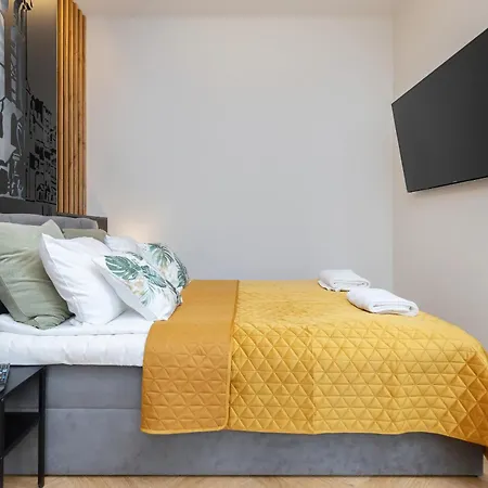 Elegancki Apartament Seredynskiego Nad Motlawa By Renters * 格但斯克